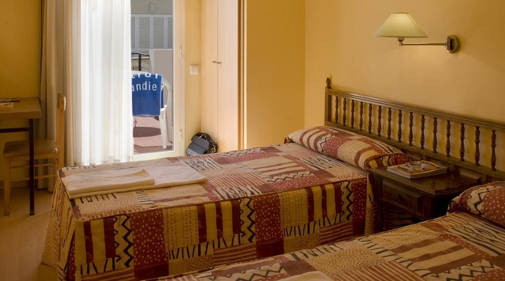 Hotel Central Normandie Sitges Chambre photo